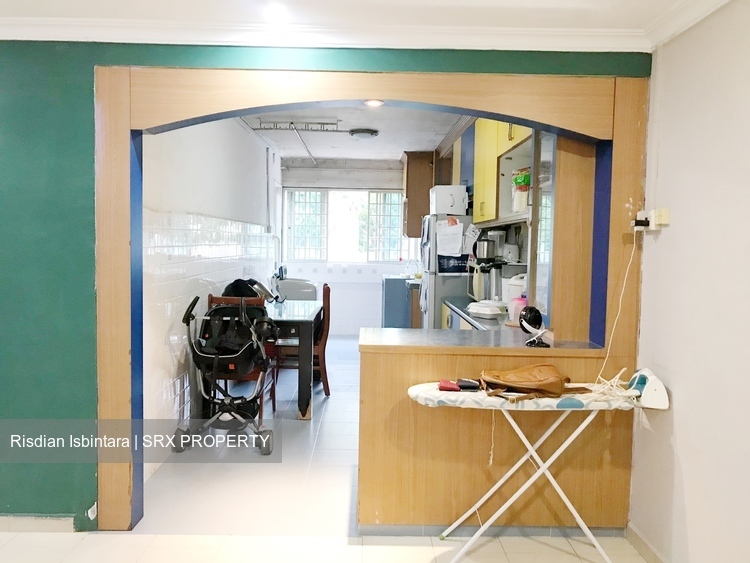 Tampines Street 42 thumbnail photo